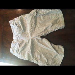 American eagle cargo shorts